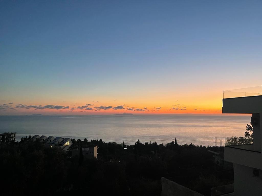La Maroja View Hotel Dhermi Bagian luar foto