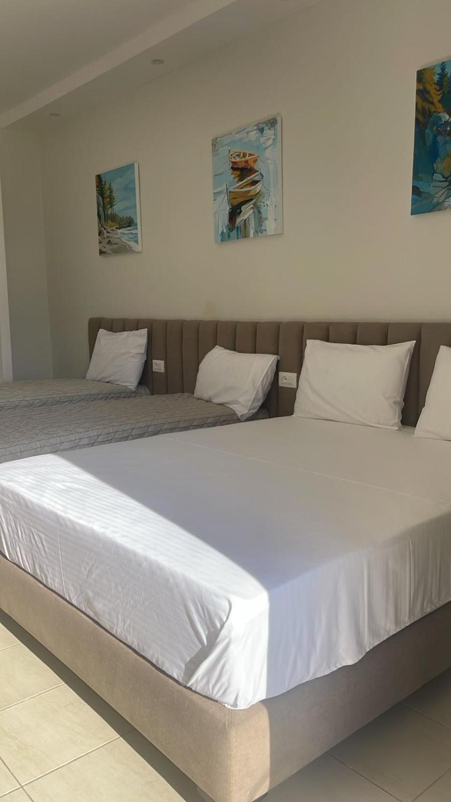 La Maroja View Hotel Dhermi Bagian luar foto